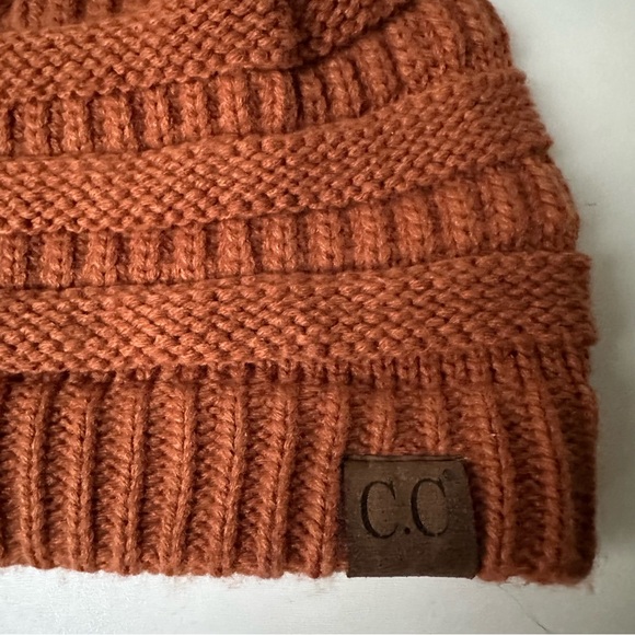 C.C Unisex Adults And Kids Beanie Hat - Winter hat Faux Fur Pom Pom Beanie - Picture 4 of 6